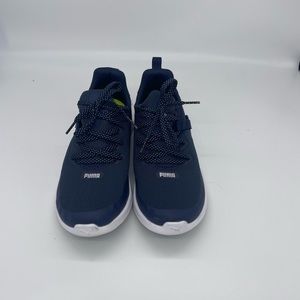 Puma navy blue 5.5 sneakers